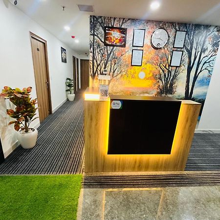 Townhouse Happy Habitat Guest House Greater Noida Exterior photo
